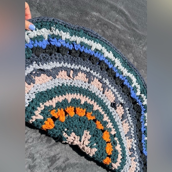 HAND crochet bohemian recycled round floor placement mat 30" - Picture 6 of 9